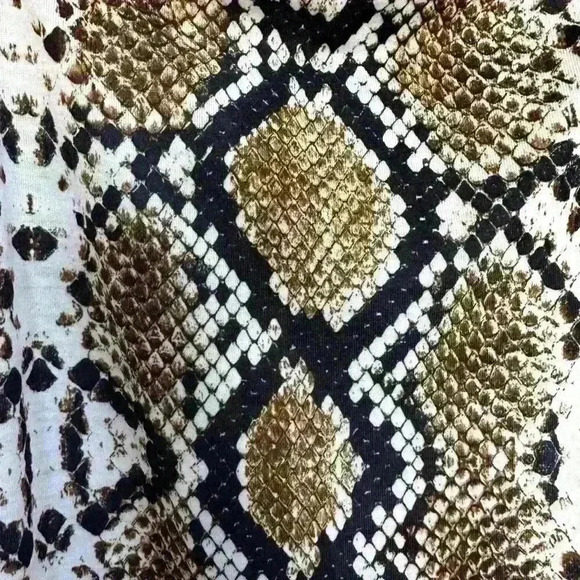 NWT Pretty Little Thing Sleeveless Snake Skin Pattern Fitted Pullover Dress 10 - Picture 3 of 6